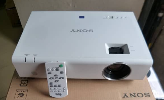Cách sửa máy chiếu bị ngược