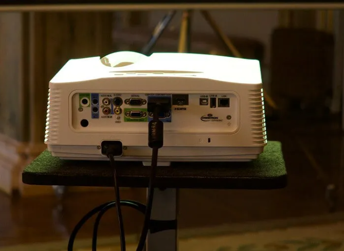 Sửa máy chiếu lấy ngay