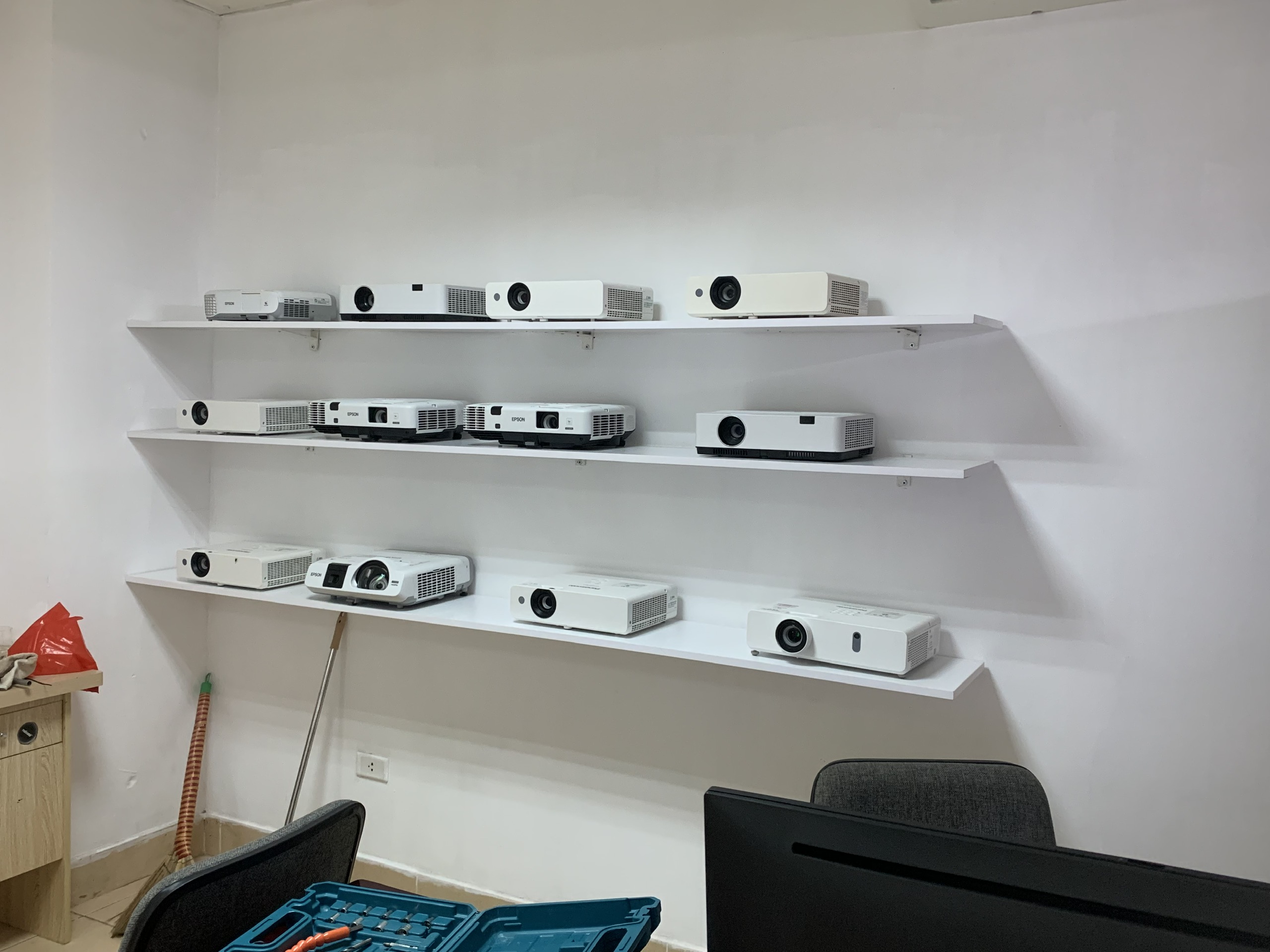 Thuê máy chiếu quận 7