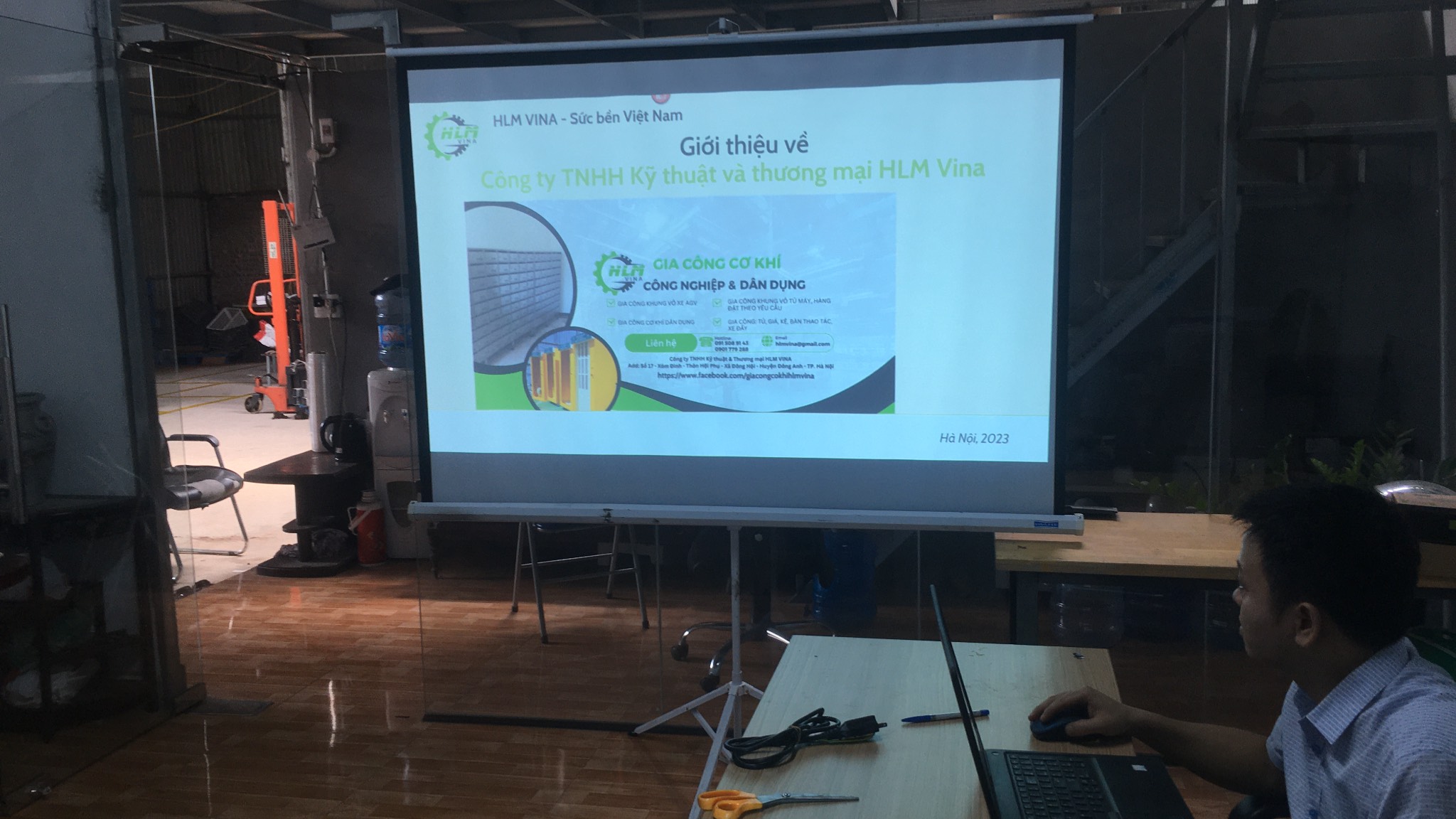 Thuê máy chiếu Thái Nguyên