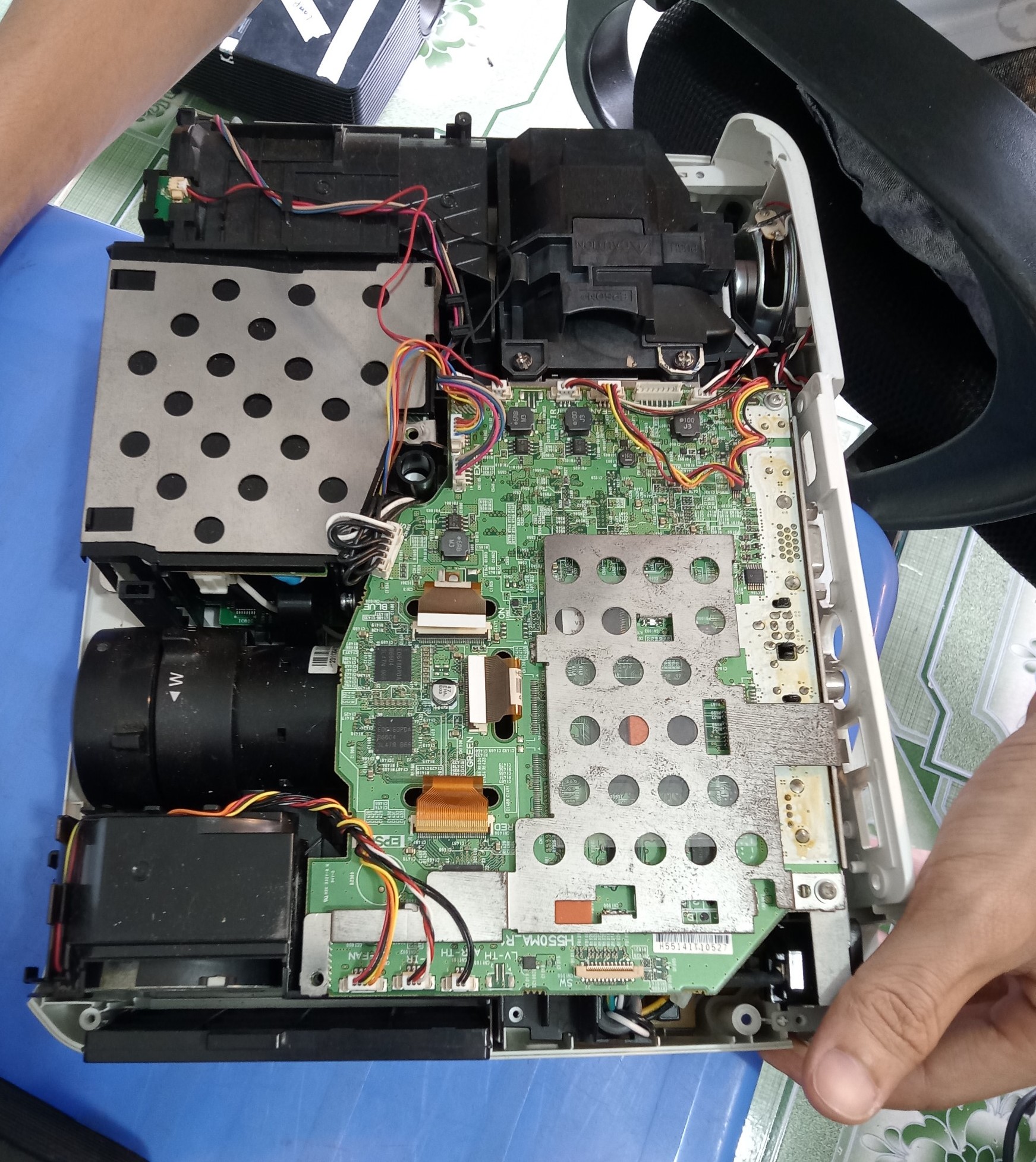 Sửa máy chiếu BenQ hư ballast