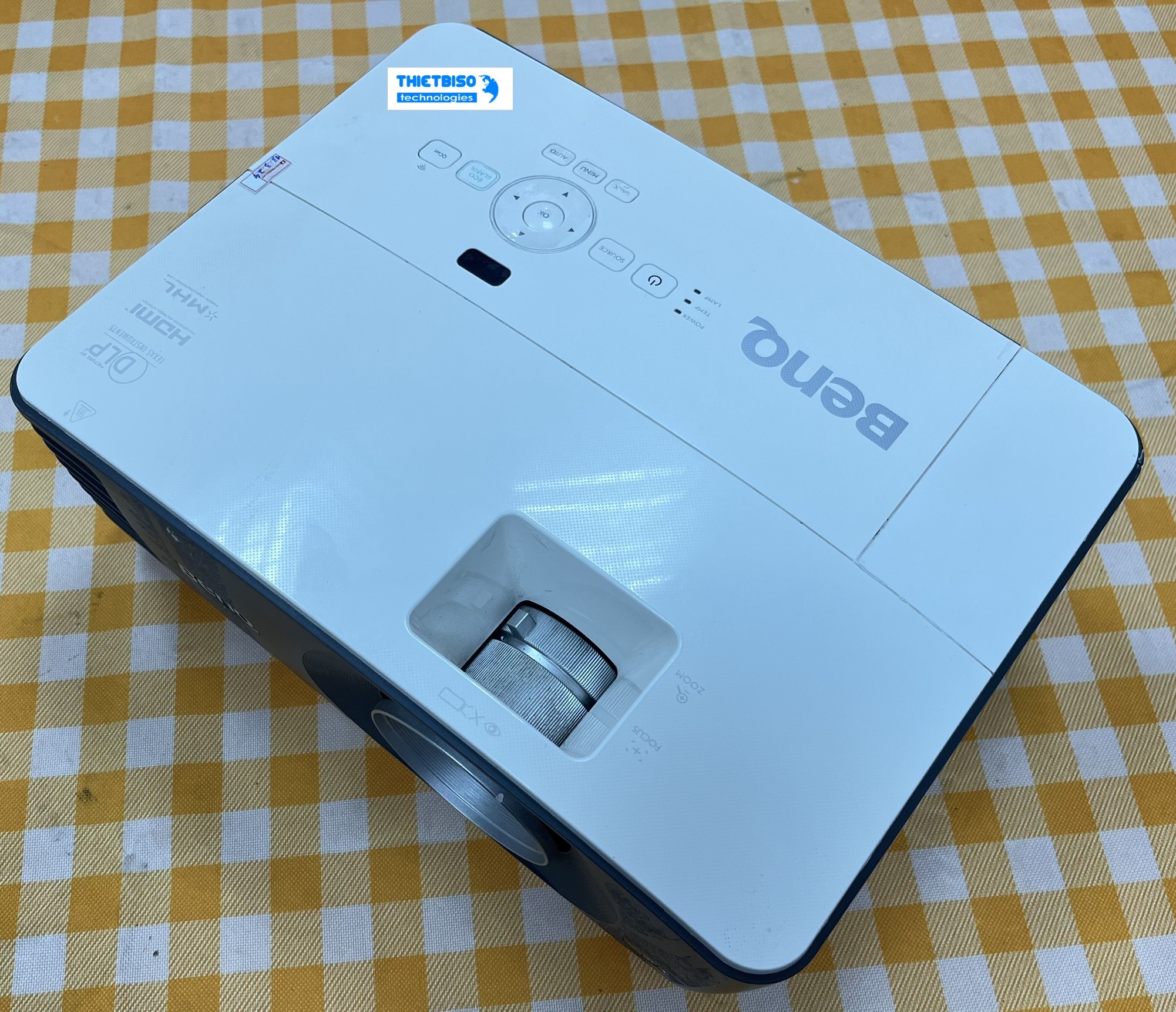 Máy chiếu cũ BenQ MX704