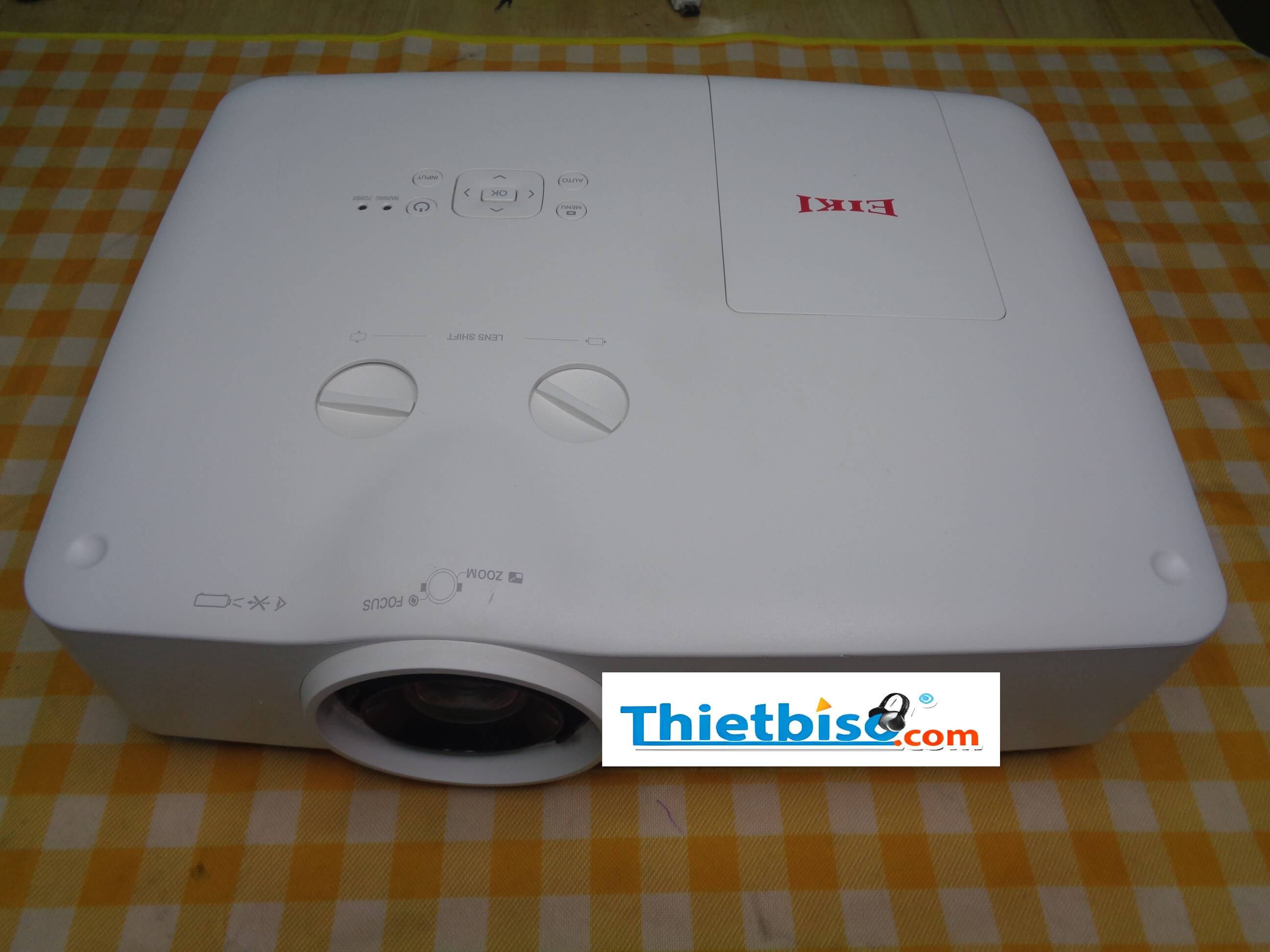 Máy chiếu cũ EIKI EK-302X