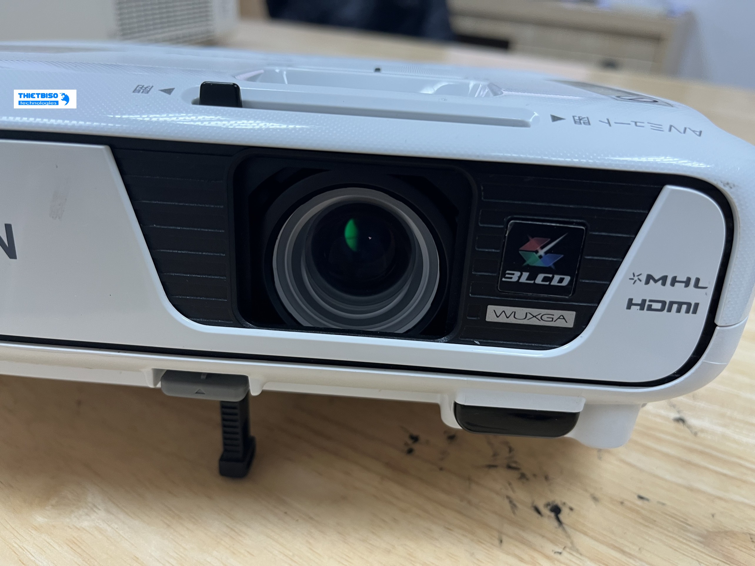 Máy chiếu cũ EPSON EB-U32