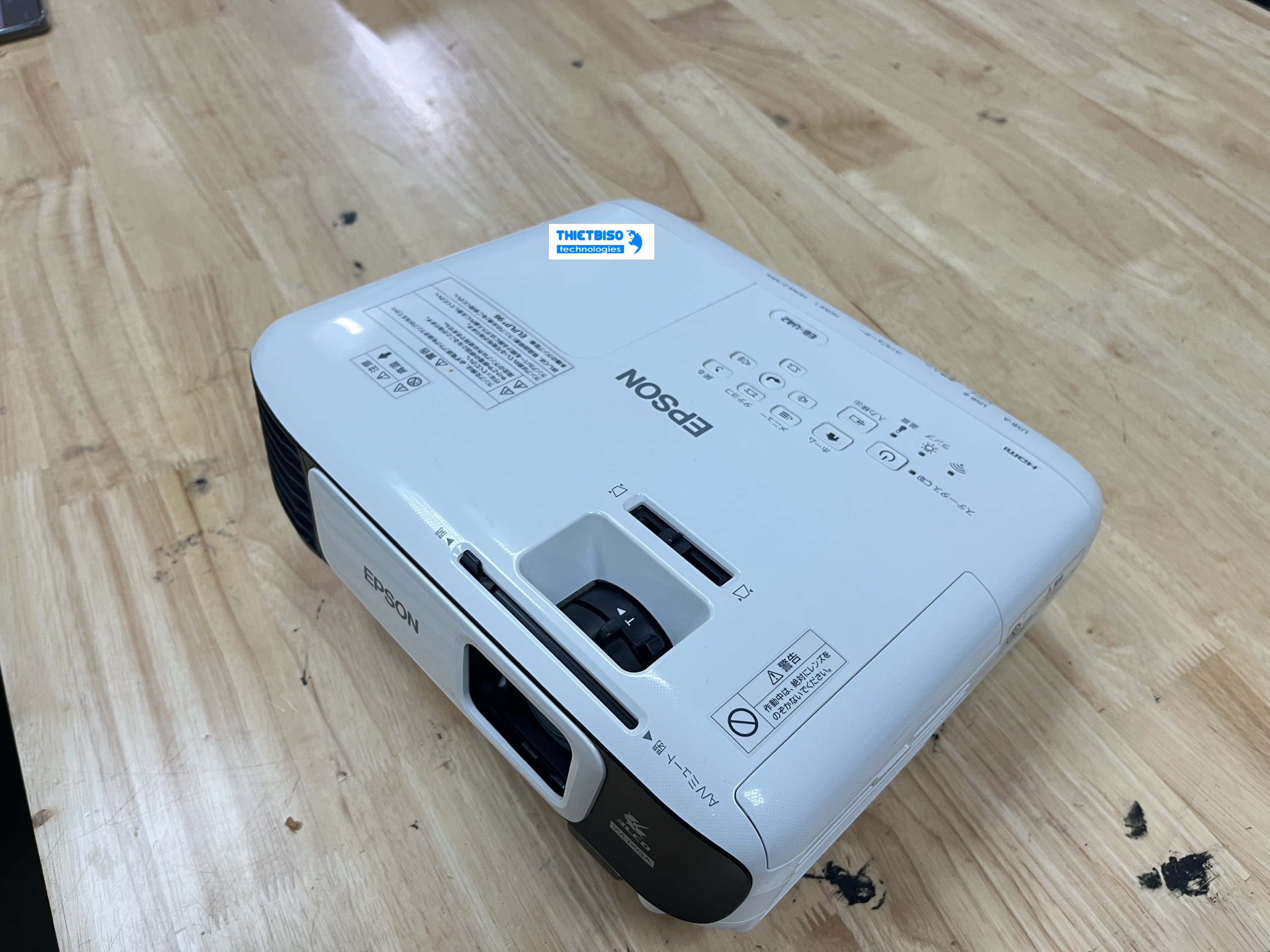 Máy chiếu cũ EPSON EB-U42