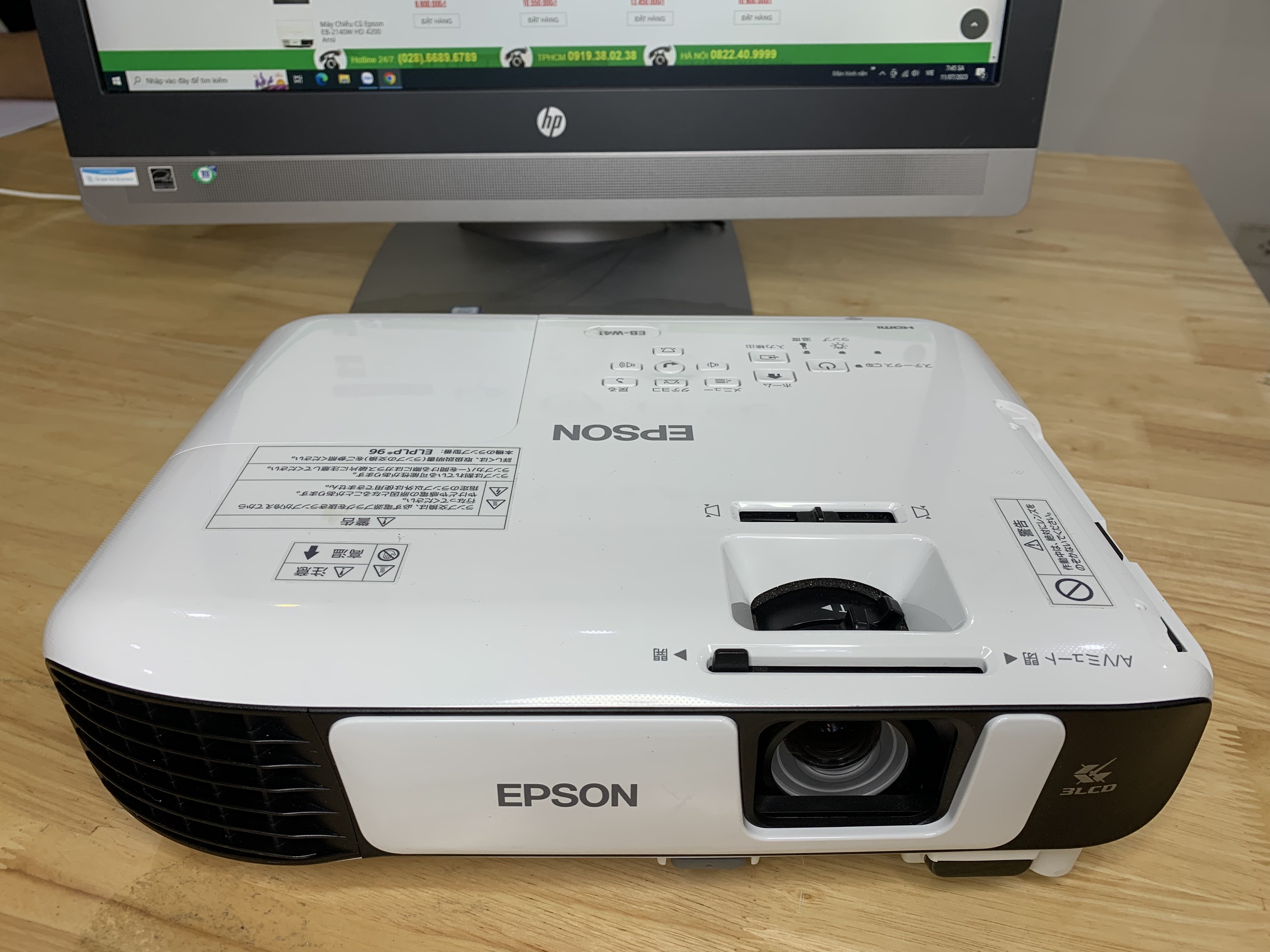 Máy Chiếu Cũ Epson EB-W41