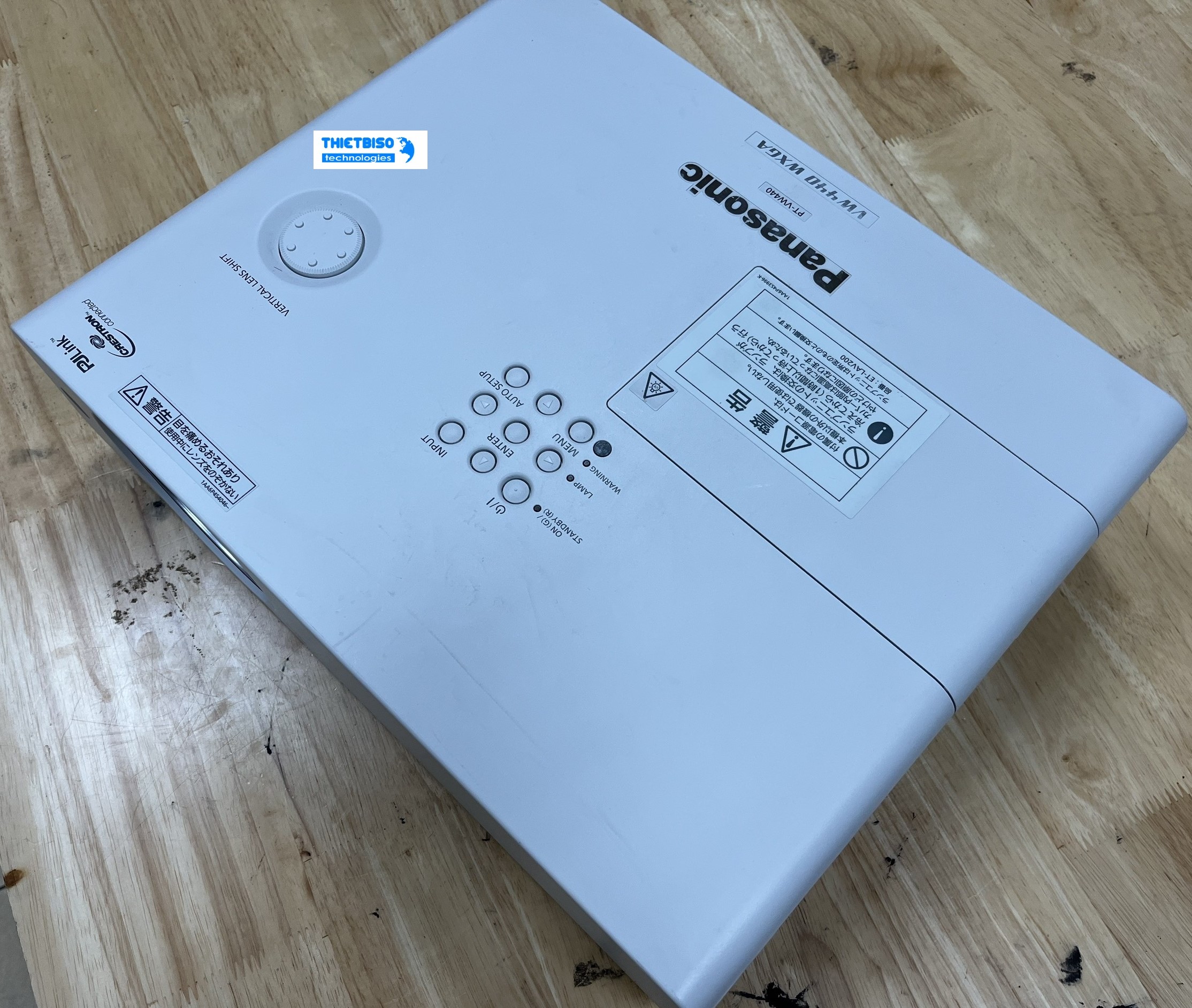 Máy chiếu cũ Panasonic PT-VW440