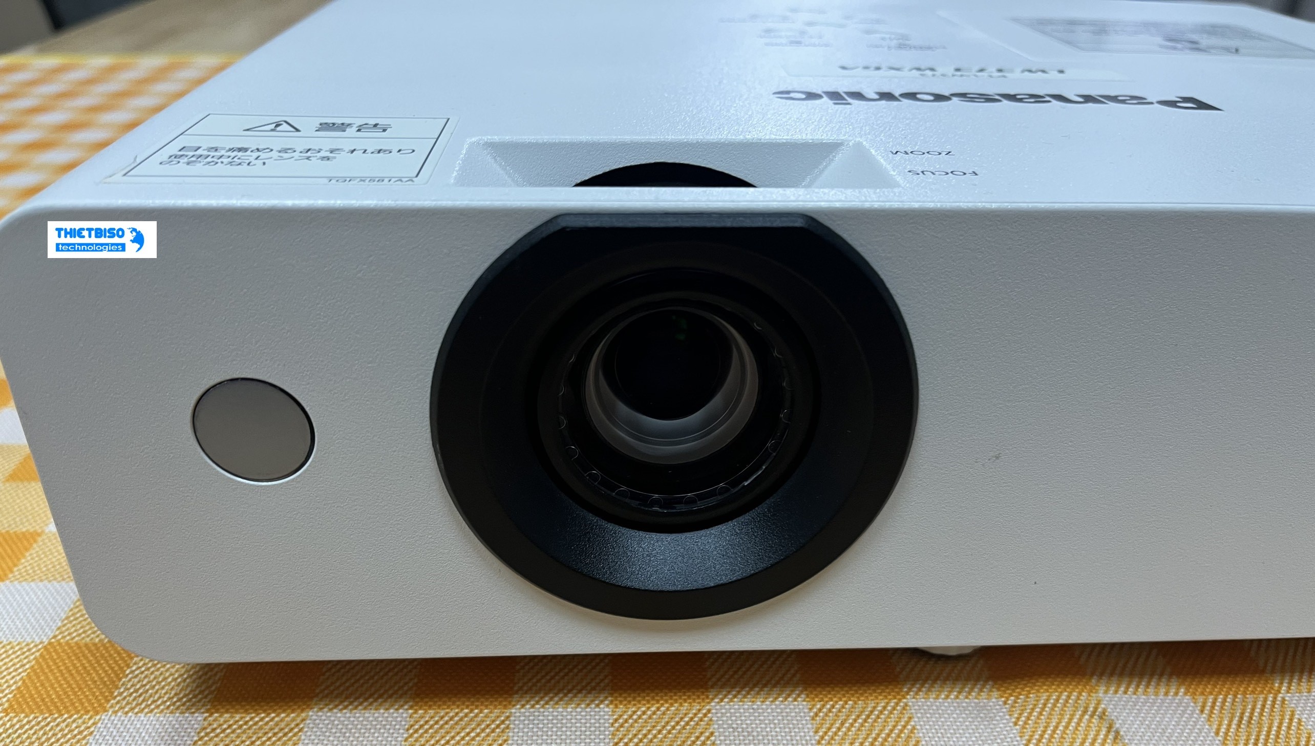 Máy chiếu cũ Panasonic PT-LW373
