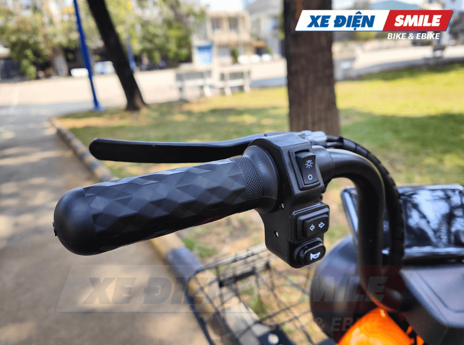 Tay ga với các nút bấm linh hoạt - Newbeer G7