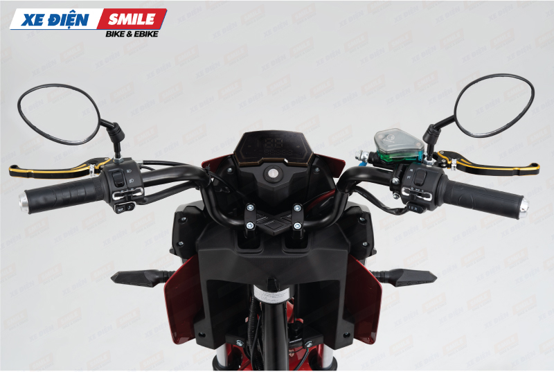 XMEN Monster V có thiết kế góc cạnh, phối màu hài hòa