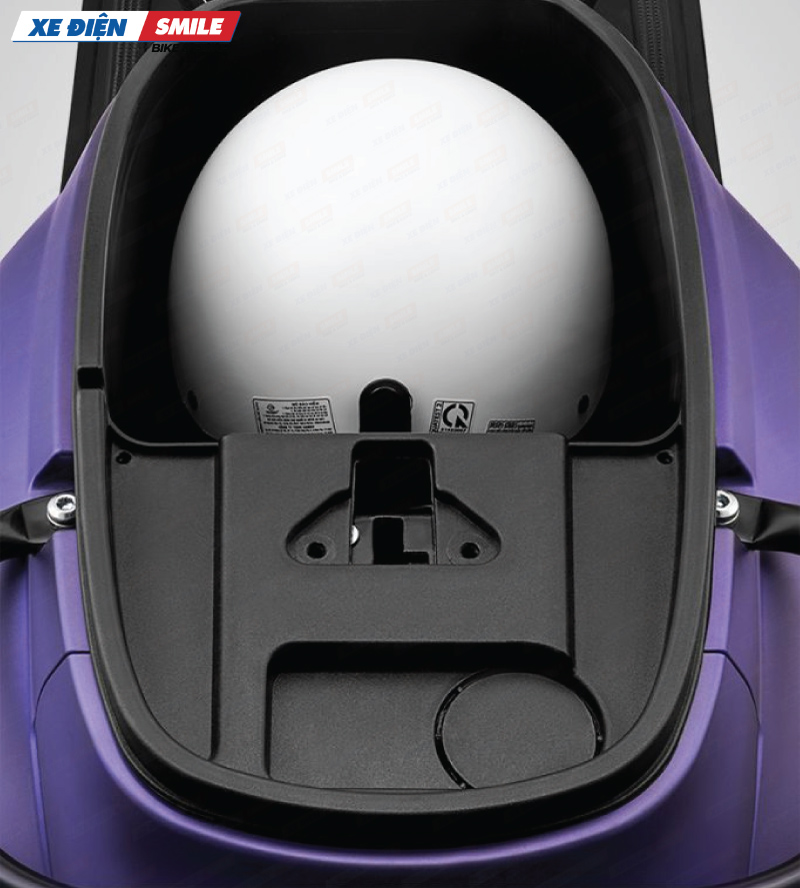 Cốp xe Osakar Vera SX rộng rãi