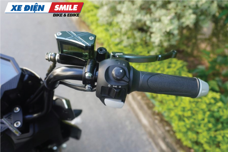 cụm công tắc bố trí khoa học, nút P-Parking an toàn