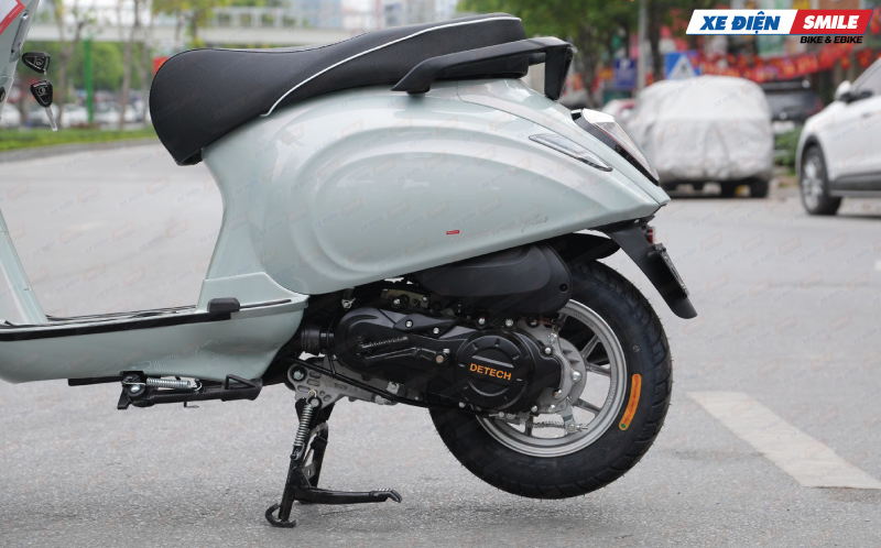 Xe có công suất động cơ 2.4 kW tại 7,500 vòng/phút