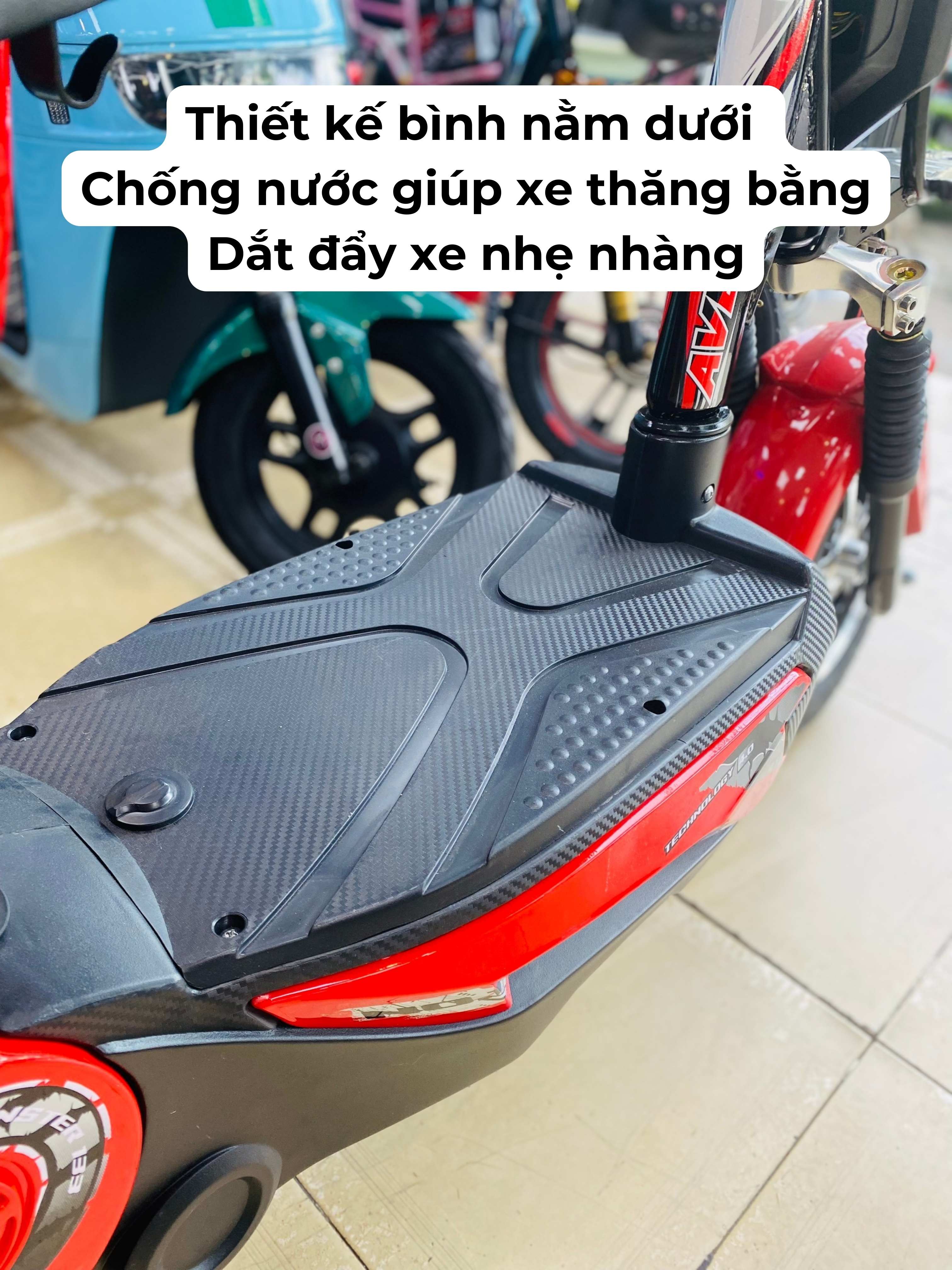 Bình ắc quy thiết kế nằm dưới chống nước