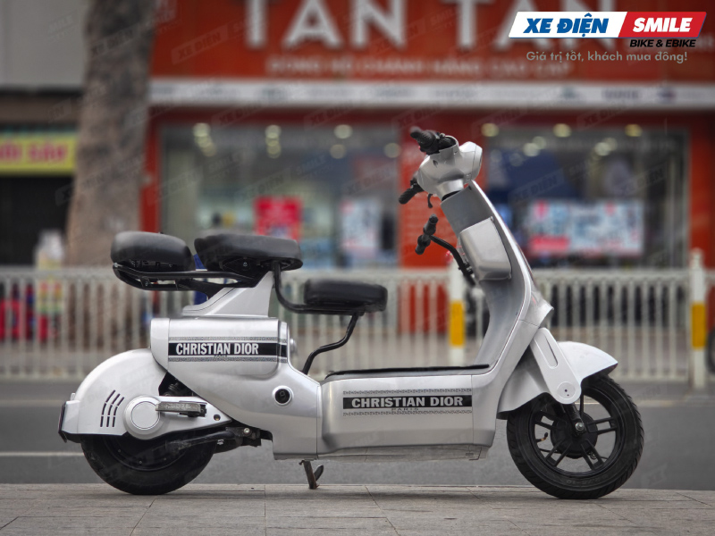 Xe Điện Smile chuyên cung cấp dịch vụ sửa chữa và sơn xe điện chất lượng cao