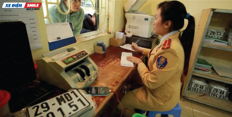 Thủ tục đăng ký xe máy dưới 50cc thực hiện tại Công an cấp huyện