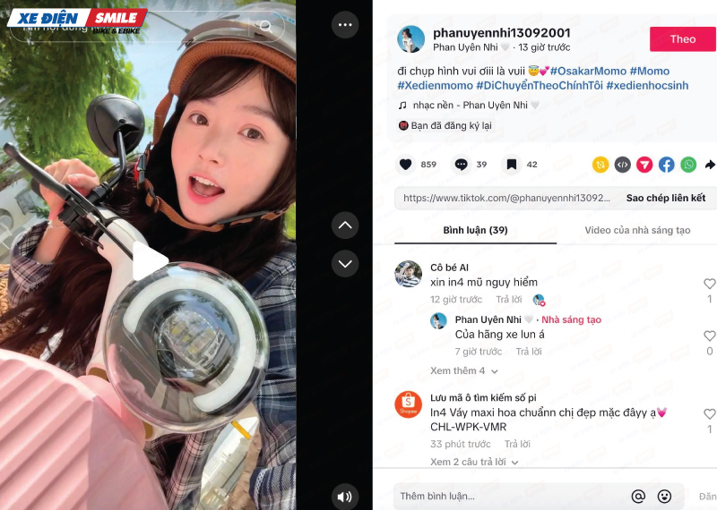 Phan Uyên Nhi thích thú bên xe điện Osakar Momo