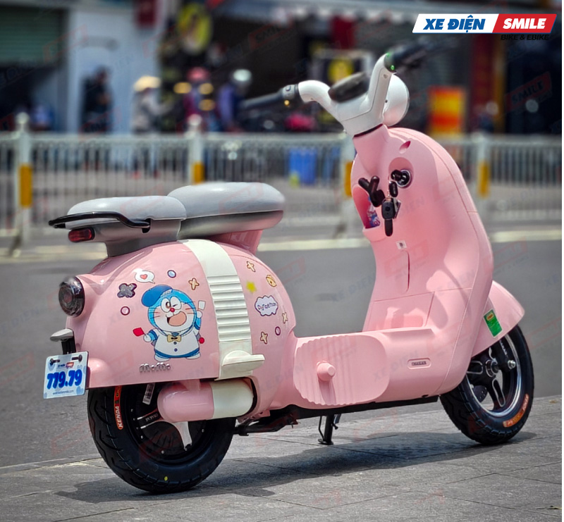 Osakar Momo 5 bình đi được 80km cho mỗi lần sạc