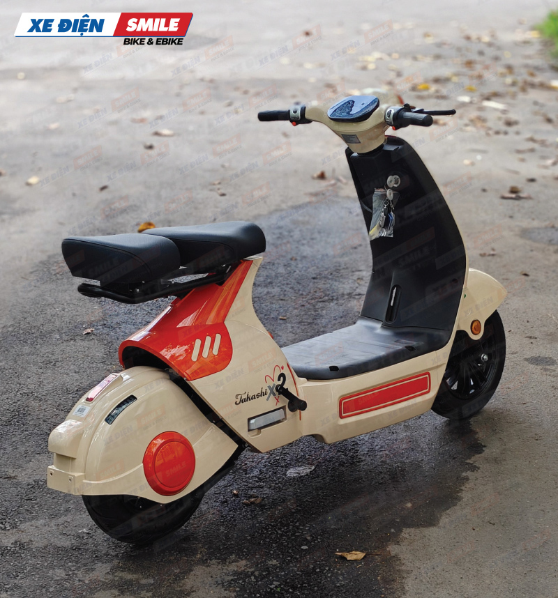 Khóa xe đặt dưới tay ga tiện lợi