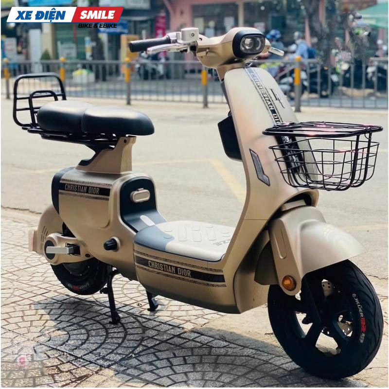 Bạn có thể mua xe V1 nếu chỉ để đi gần nhà với chi phí thấp