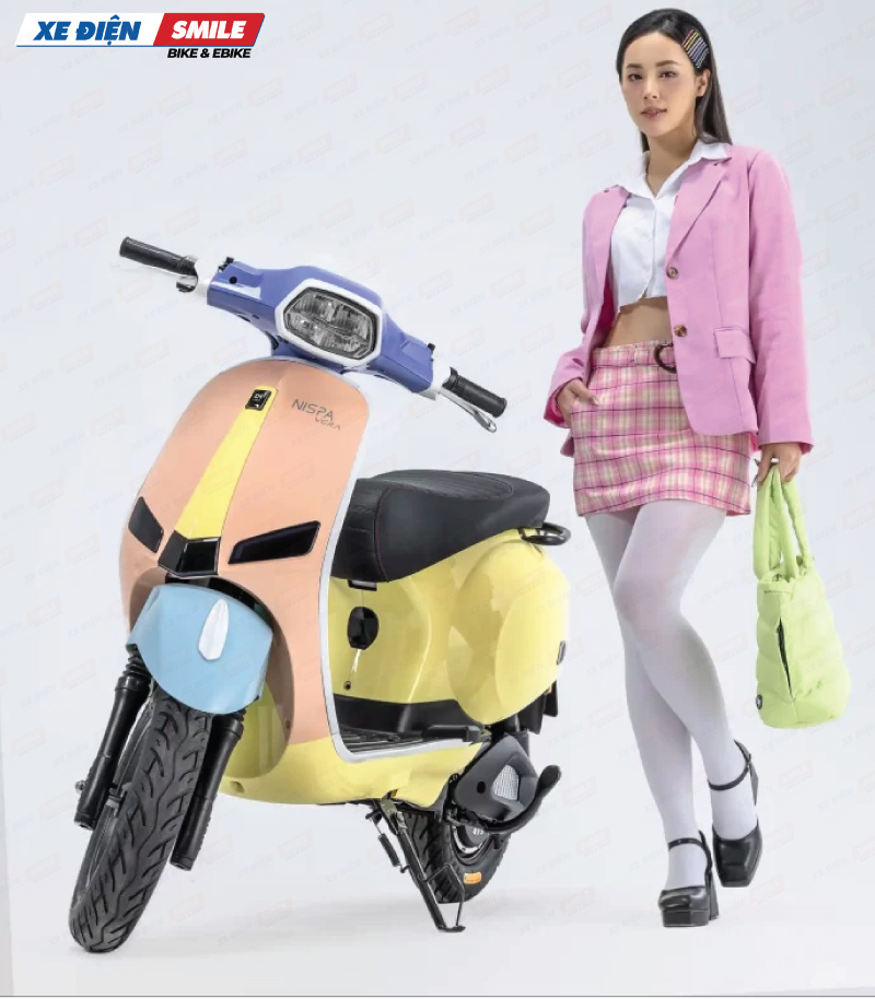 Osakar Vera SX trang bị chế độ Parking với nút P