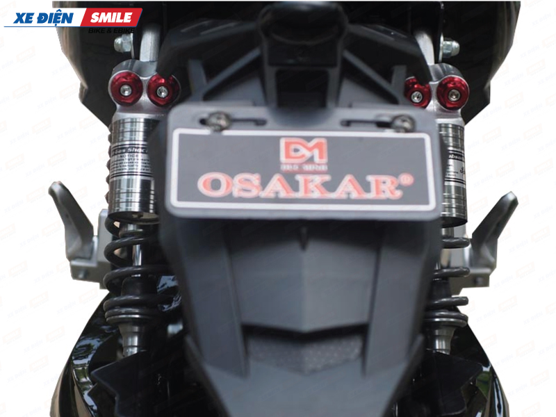 Hệ thống giảm xóc đôi êm ái