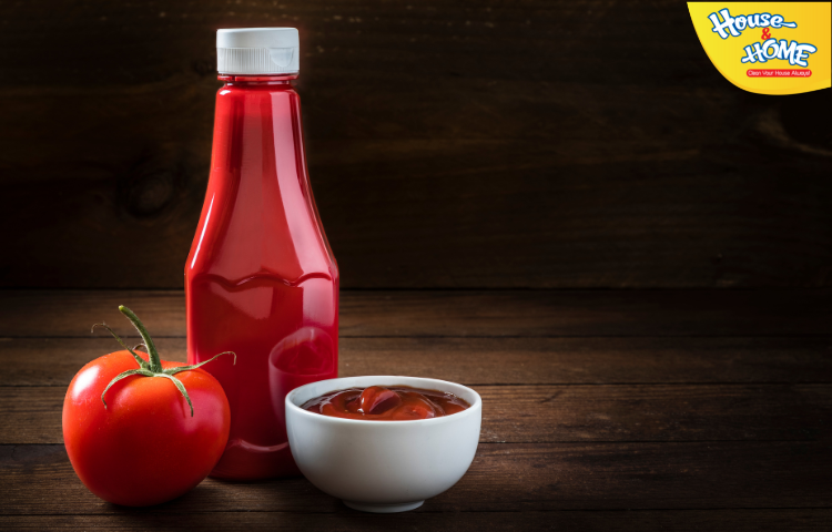 Dùng sốt cà chua