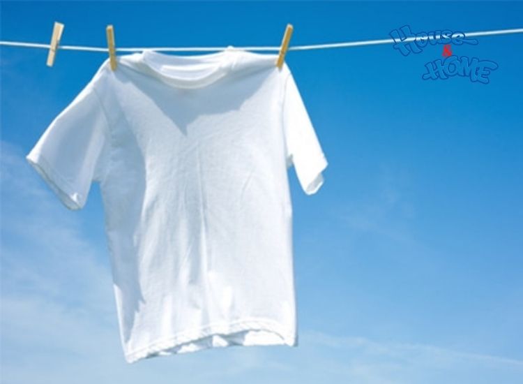 Nên phơi quần áo trắng dưới ánh nắng mặt trời