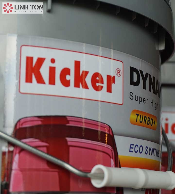 Nhà máy sản xuất dầu nhớn Kicker tại Malaysia