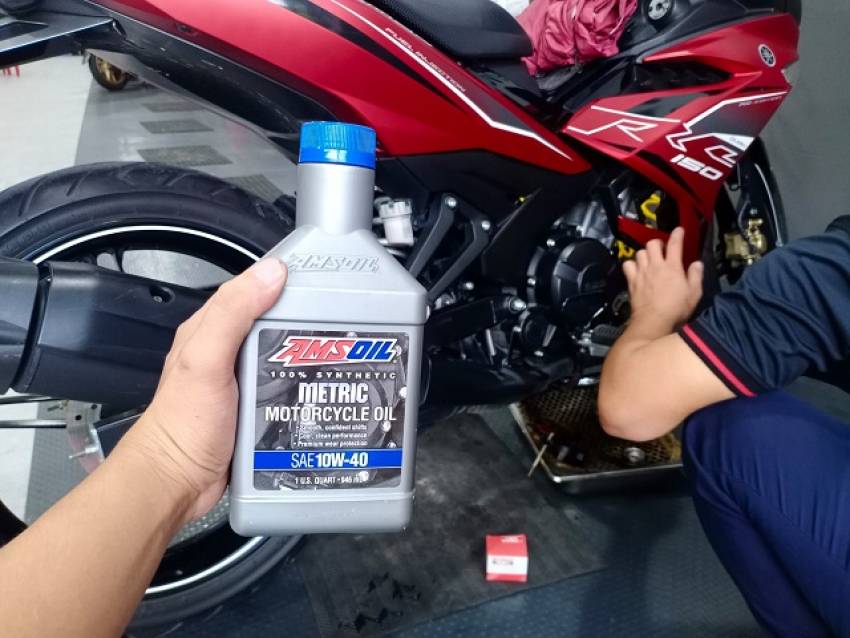 nhớt xe máy là gì