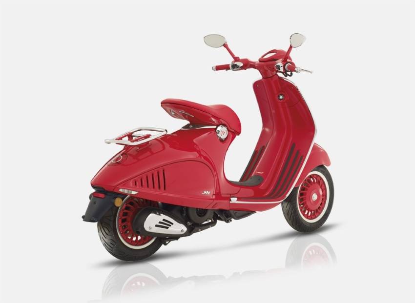 vespa 946 giá