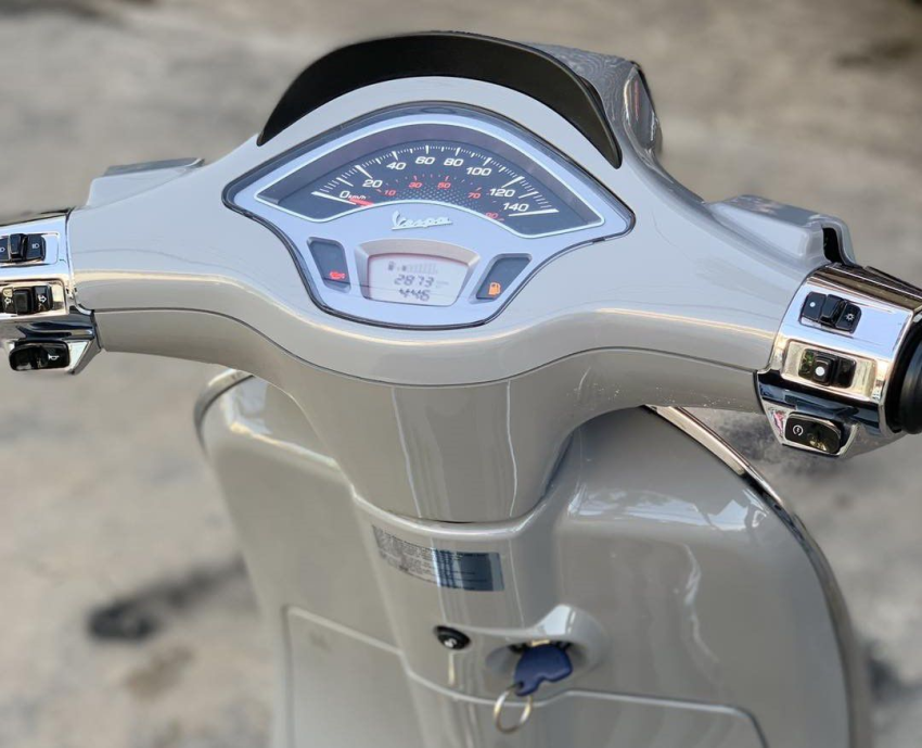 vespa sprint 150 giá bao nhiêu