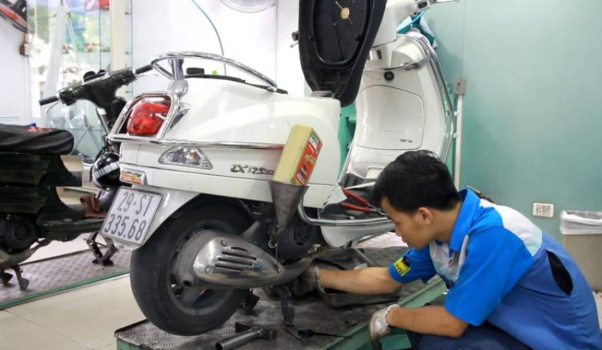 xe vespa đi bao lâu thay nhớt