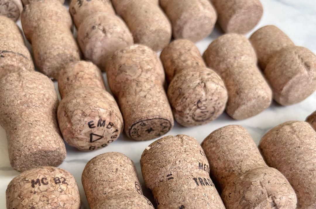 nút bần cho rượu sâm banh và vang nổ