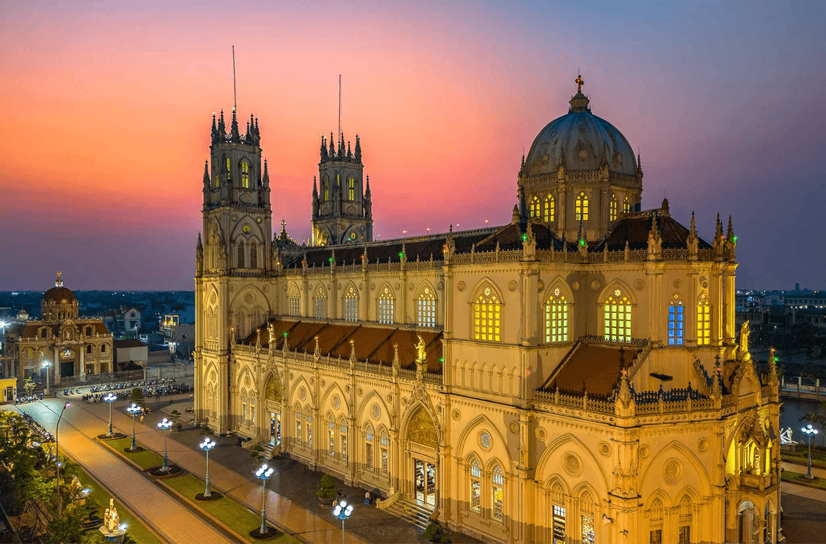 Cách Di Chuyển Đến Đền Thánh Kiên Lao Nhanh Chóng, Thuận Tiện