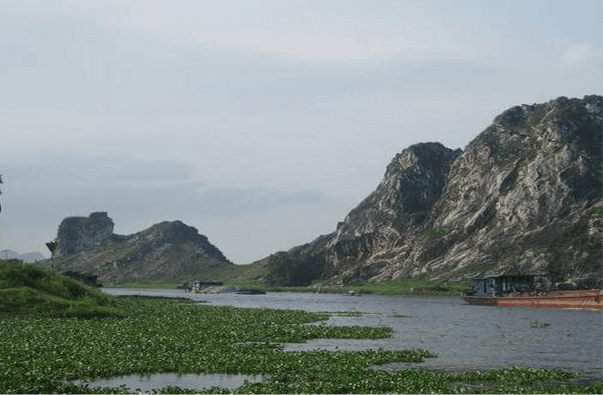 Khám Phá Cảnh Đẹp Sông Nước, Núi Non Tại Kẽm Trống