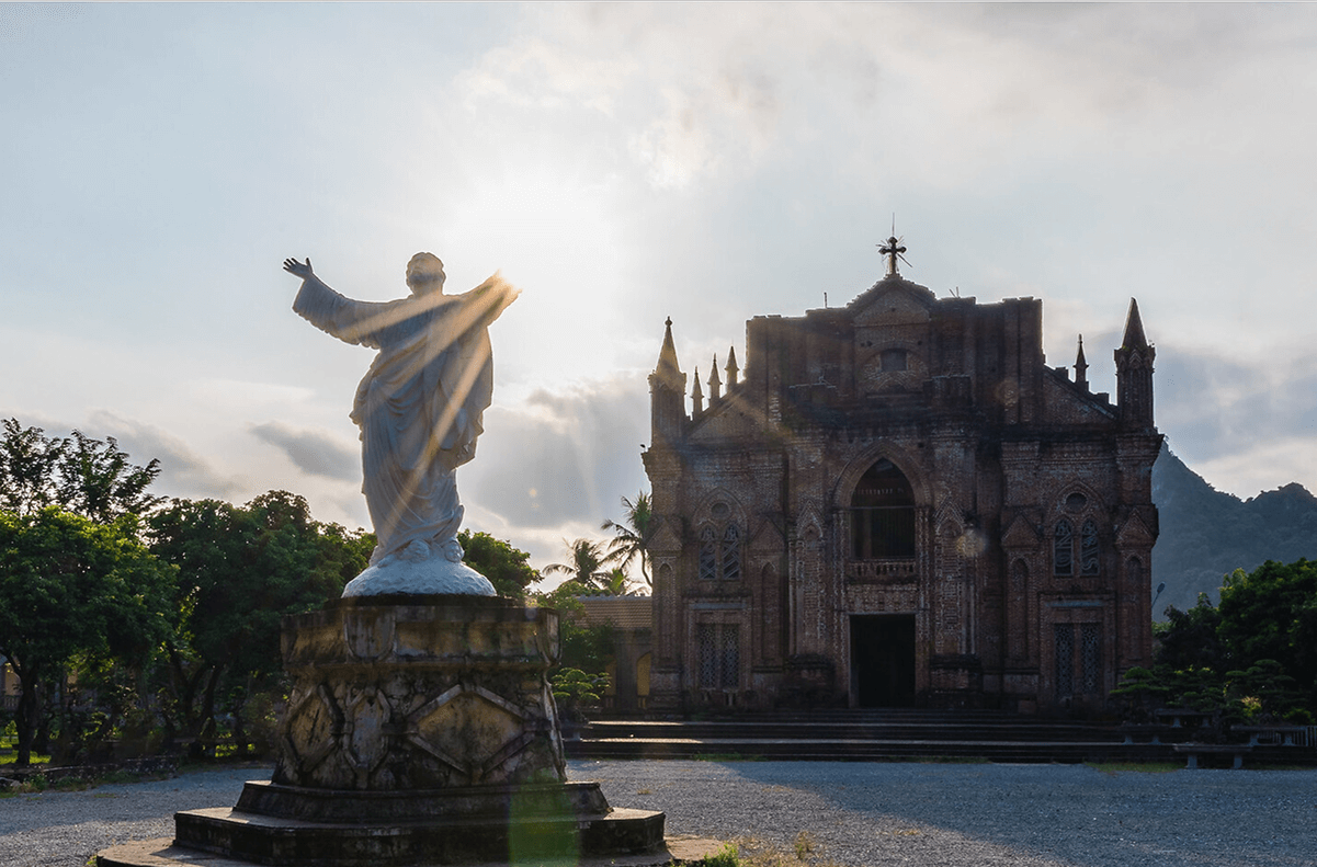 Khuôn Viên Xanh Mát – “Thiên Đường Chốn Trần Gian”