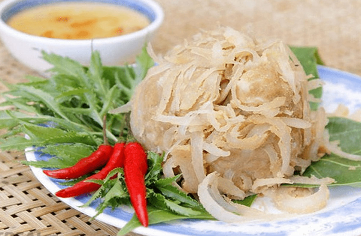Nem Nắm Giao Thủy