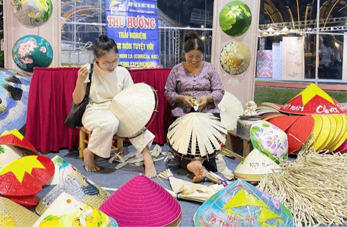 Tham Quan Quy Trình Sản Xuất Thủ Công