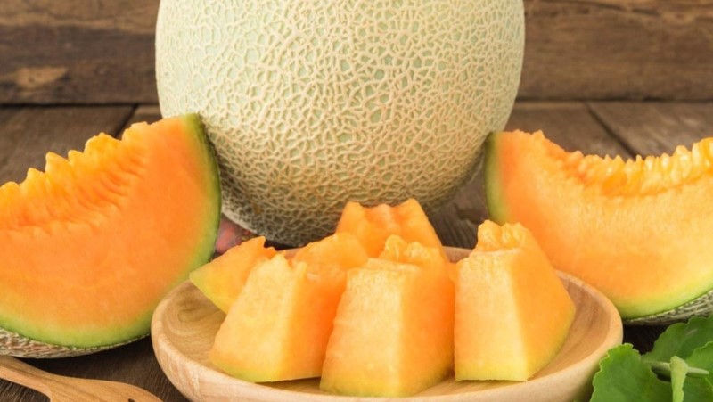 Dưa lưới vàng có ruột màu vàng cam