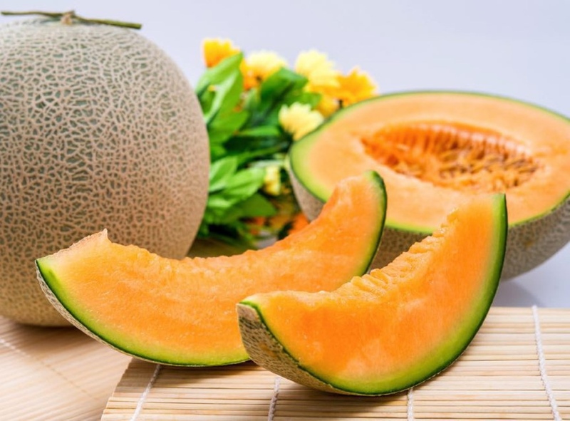 Bảo quản dưa lưới đã cắt trong ngăn đông