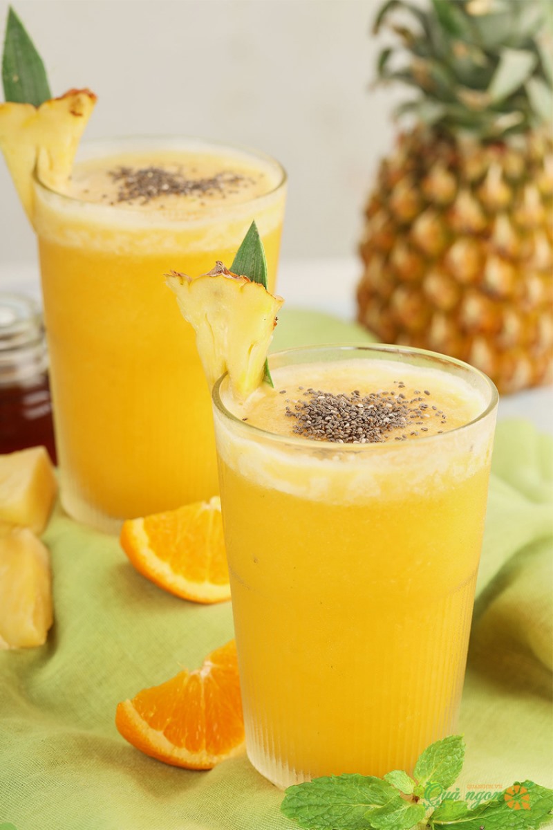 Sinh tố dưa lưới và dứa thơm ngon, đẹp mắt