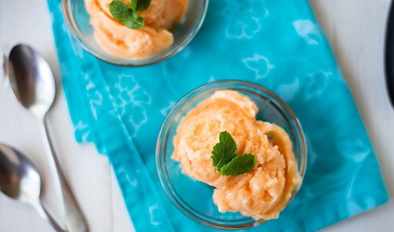 Kem dưa lưới thơm ngon béo ngậy