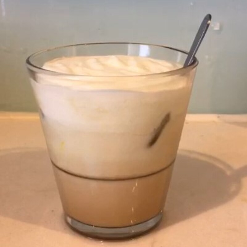 Thành phẩm trà sữa dưa lưới với bột kem dưa lưới