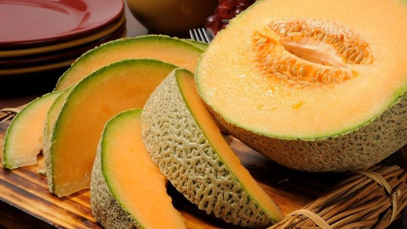 Dưa lưới chứa nhiều thành phần dinh dưỡng mang lại lợi ích cho sức khỏe