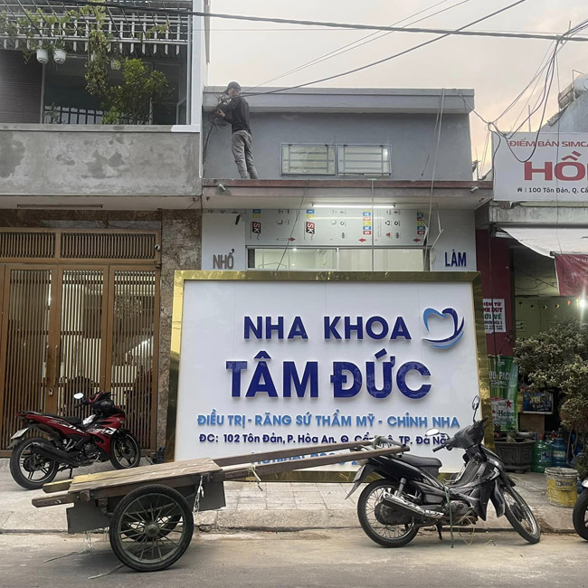 Biển hiệu inox phòng khám nha khoa