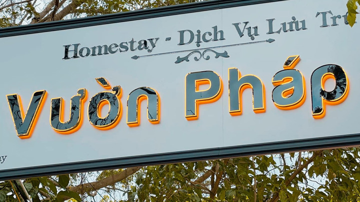 Mẫu 6 - Biển quảng cáo homestay Vườn Pháp