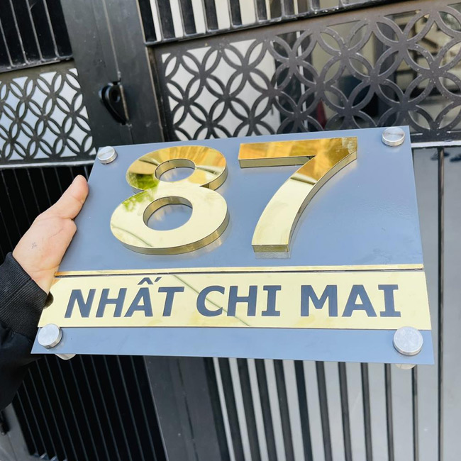 Mẫu 5 - Biển số nhà inox ăn mòn
