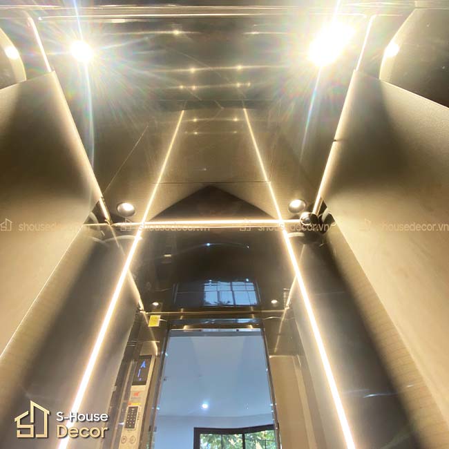 inox-den-ket-hop-voi-den-led-giúp-khong-gian-rong-mo-hon