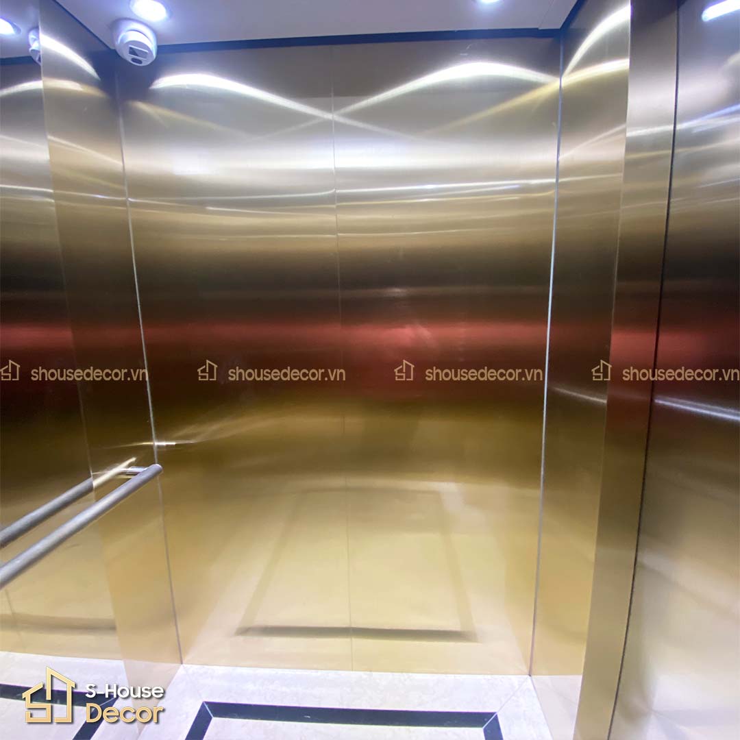 Cabin thang máy inox 304 – ánh kim sang trọng tại Đội Cấn